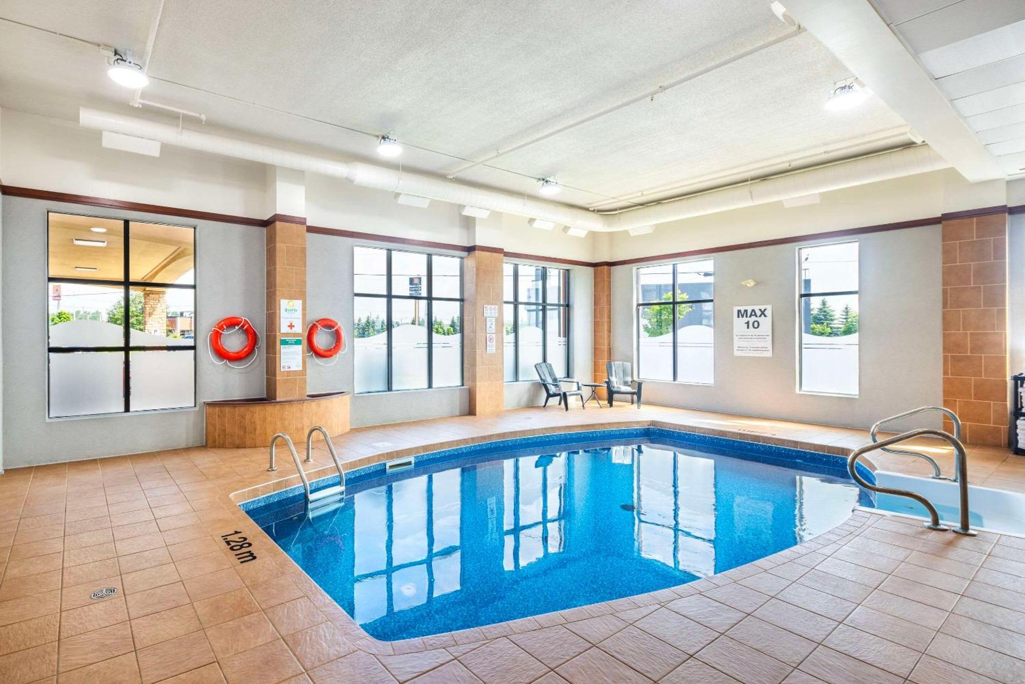 Quality Inn & Suites Lévis Εξωτερικό φωτογραφία